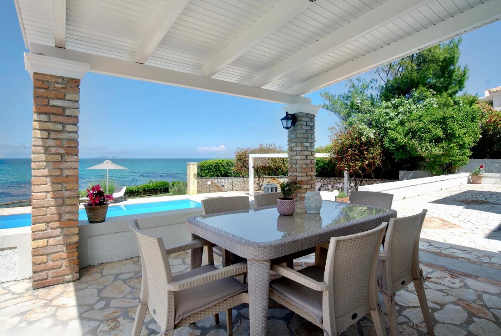 Beachfront Villa Victoras - With Private Beach Sidari  Ngoại thất bức ảnh